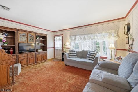 15 Colgate Road Oakland NJ 07436