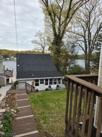 330 Lakeside Avenue Hopatcong NJ 07821