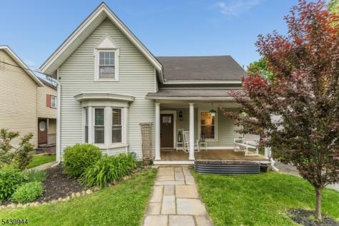 64 Brunswick Avenue Bloomsbury NJ 08804