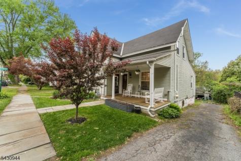 64 Brunswick Avenue Bloomsbury NJ 08804