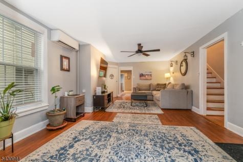 64 Brunswick Avenue Bloomsbury NJ 08804