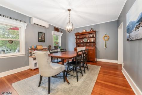 64 Brunswick Avenue Bloomsbury NJ 08804