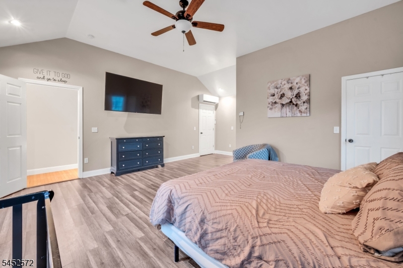 5 Millbrook Road Raritan NJ 08822