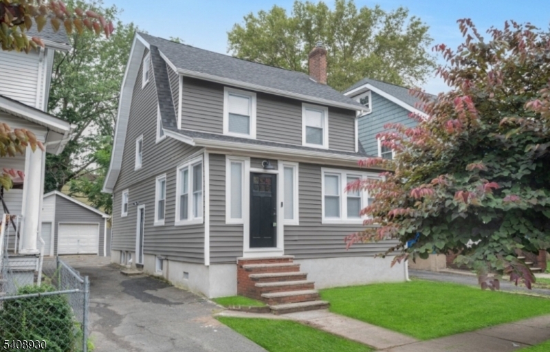 148 Freeman Avenue East Orange NJ 07018