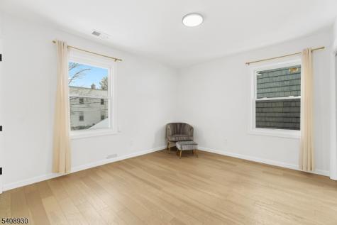 148 Freeman Avenue East Orange NJ 07018