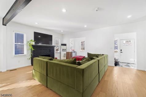 148 Freeman Avenue East Orange NJ 07018