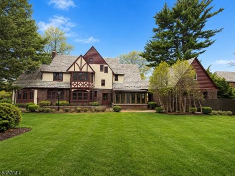38 Alexander Avenue Nutley NJ 07110