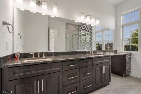 22 Samjan Circle Robbinsville NJ 08520