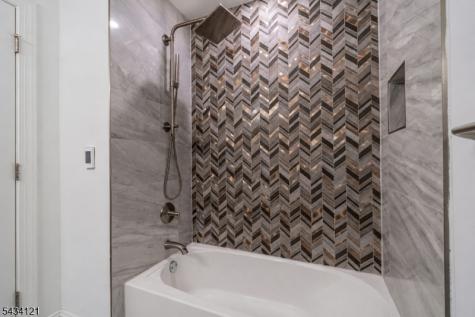 22 Samjan Circle Robbinsville NJ 08520