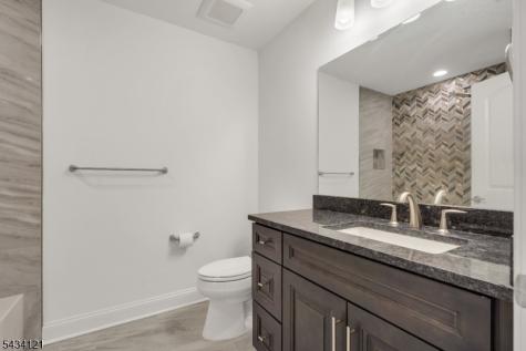 22 Samjan Circle Robbinsville NJ 08520