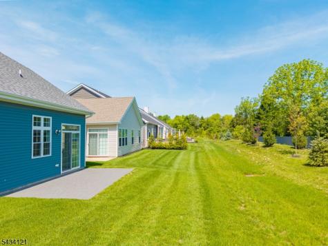 22 Samjan Circle Robbinsville NJ 08520