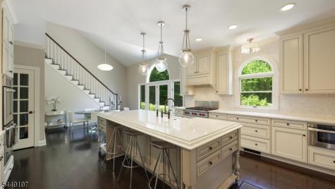 16 Chesterfield Drive Warren NJ 07059