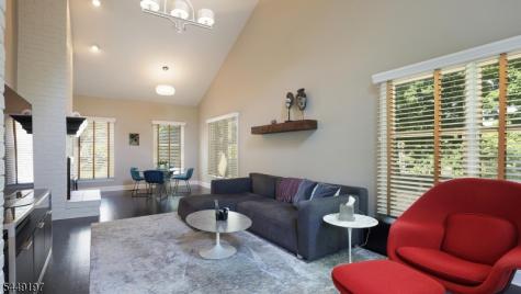 16 Chesterfield Drive Warren NJ 07059