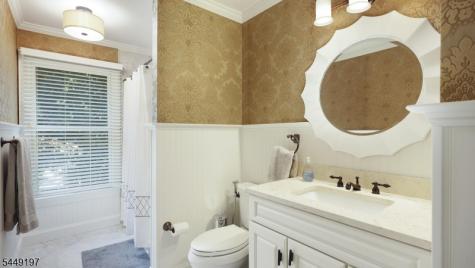 16 Chesterfield Drive Warren NJ 07059