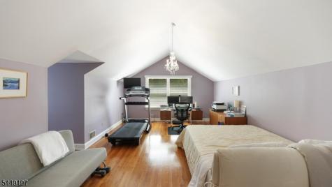 16 Chesterfield Drive Warren NJ 07059