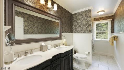 16 Chesterfield Drive Warren NJ 07059