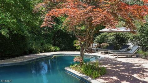 16 Chesterfield Drive Warren NJ 07059