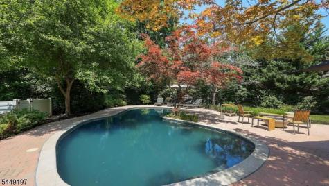 16 Chesterfield Drive Warren NJ 07059