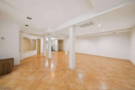 1 Winchester Drive Scotch Plains NJ 07076