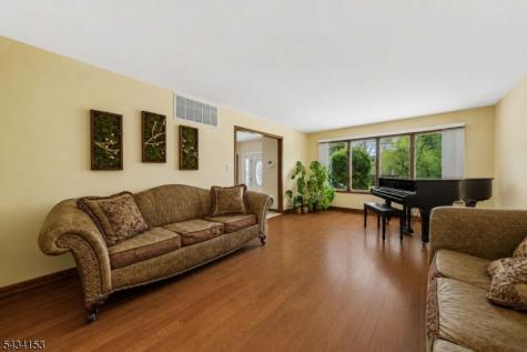 1 Winchester Drive Scotch Plains NJ 07076