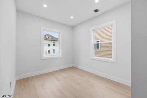 222 E 30th Street Paterson NJ 07514