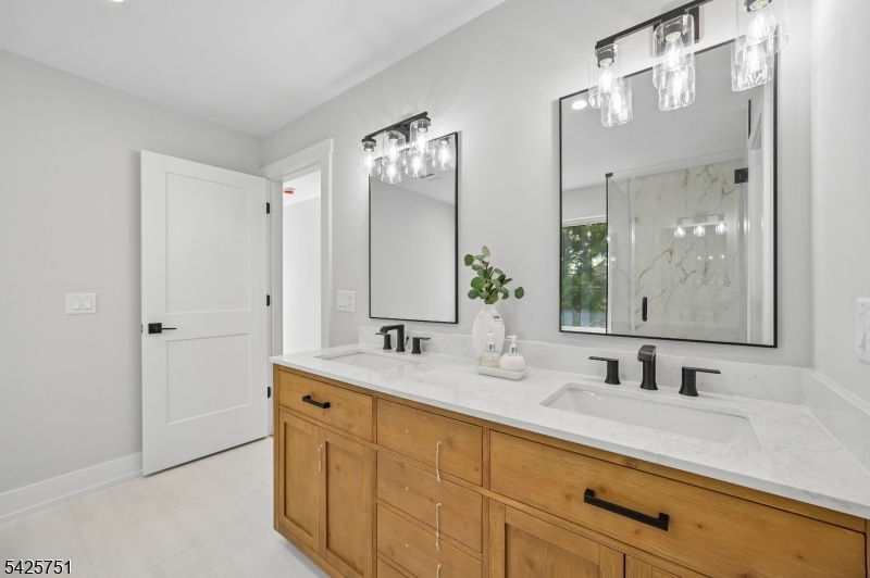 136 Irwin Street Springfield NJ 07081