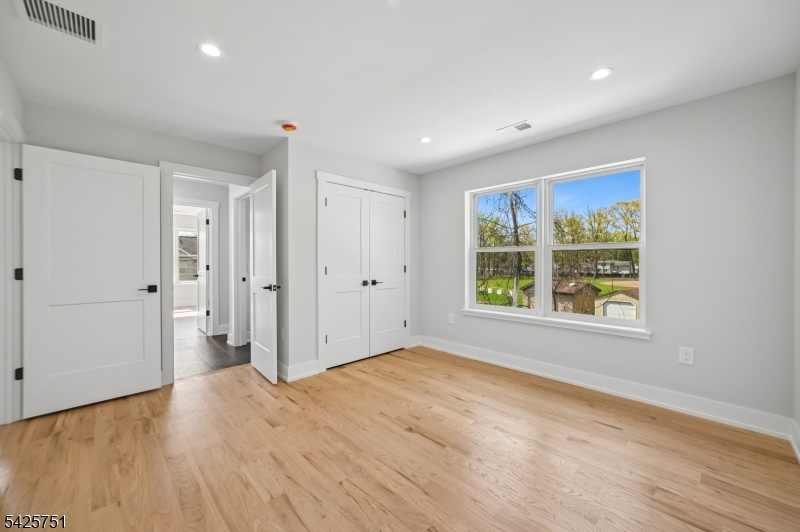 136 Irwin Street Springfield NJ 07081