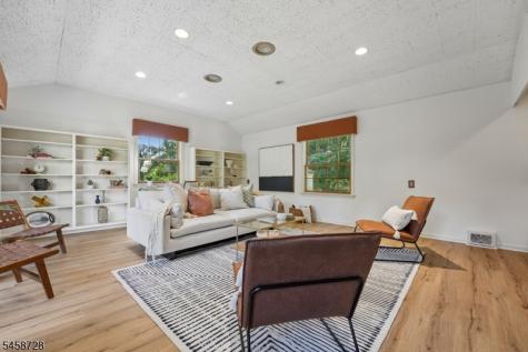 1 Seneca Place Montclair NJ 07043