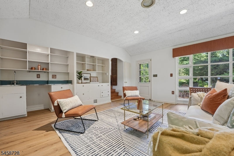 1 Seneca Place Montclair NJ 07043