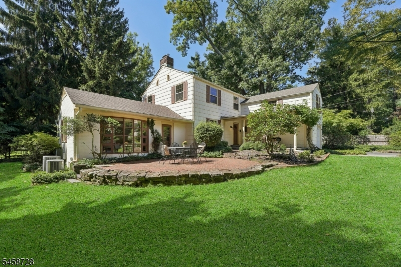 1 Seneca Place Montclair NJ 07043