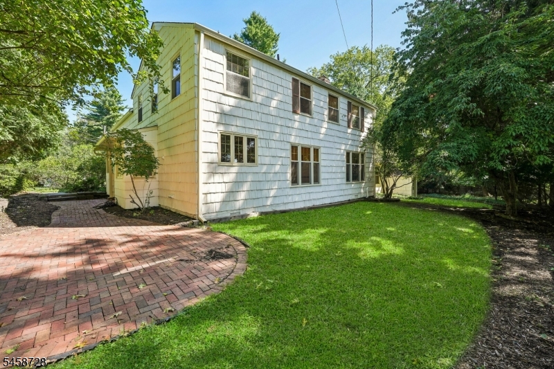 1 Seneca Place Montclair NJ 07043