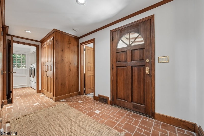 1 Seneca Place Montclair NJ 07043