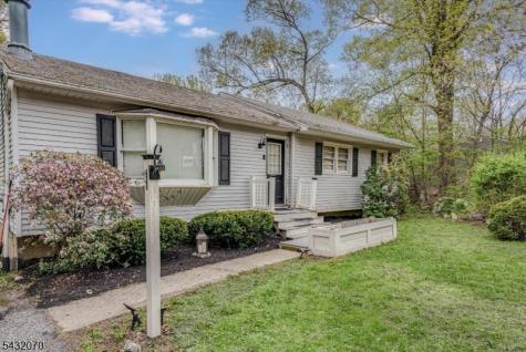 47 Woodland Drive Vernon NJ 07462