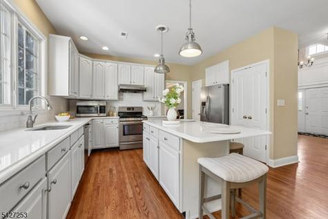 5 Hidden Valley Way Franklin NJ 08802