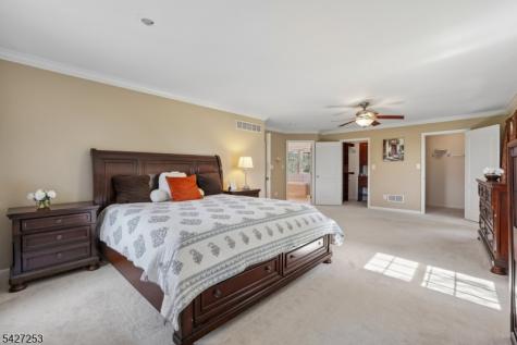 5 Hidden Valley Way Franklin NJ 08802