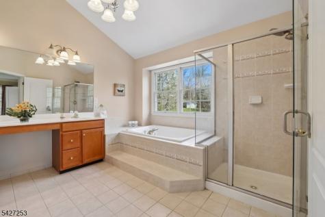 5 Hidden Valley Way Franklin NJ 08802