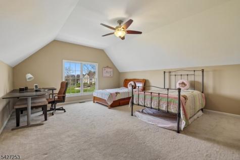 5 Hidden Valley Way Franklin NJ 08802