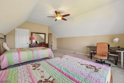 5 Hidden Valley Way Franklin NJ 08802