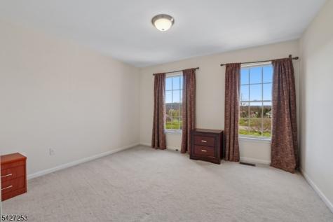 5 Hidden Valley Way Franklin NJ 08802