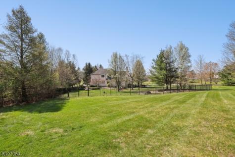 5 Hidden Valley Way Franklin NJ 08802