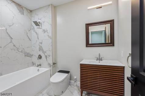49 Northwood Road Hopatcong NJ 07849