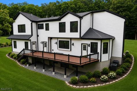 49 Northwood Road Hopatcong NJ 07849