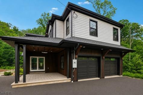 49 Northwood Road Hopatcong NJ 07849