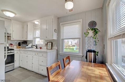 11 Barnida Drive East Hanover NJ 07936