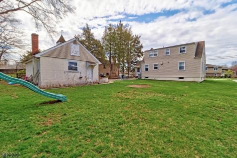 11 Barnida Drive East Hanover NJ 07936