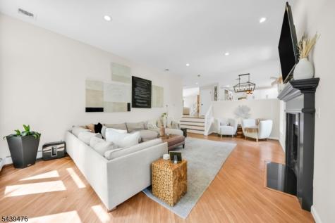 11 Hemlock Lane Kinnelon NJ 07405