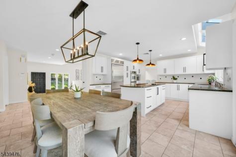 11 Hemlock Lane Kinnelon NJ 07405