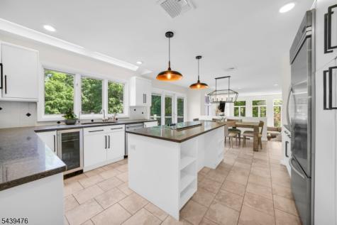 11 Hemlock Lane Kinnelon NJ 07405