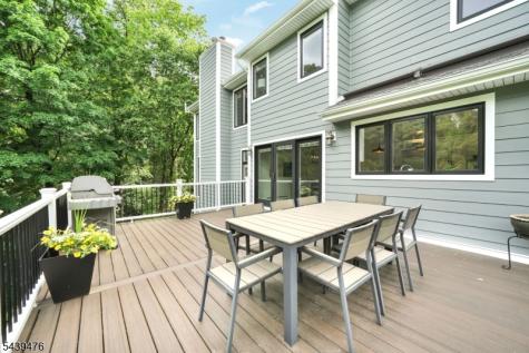11 Hemlock Lane Kinnelon NJ 07405
