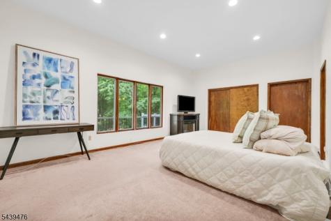11 Hemlock Lane Kinnelon NJ 07405